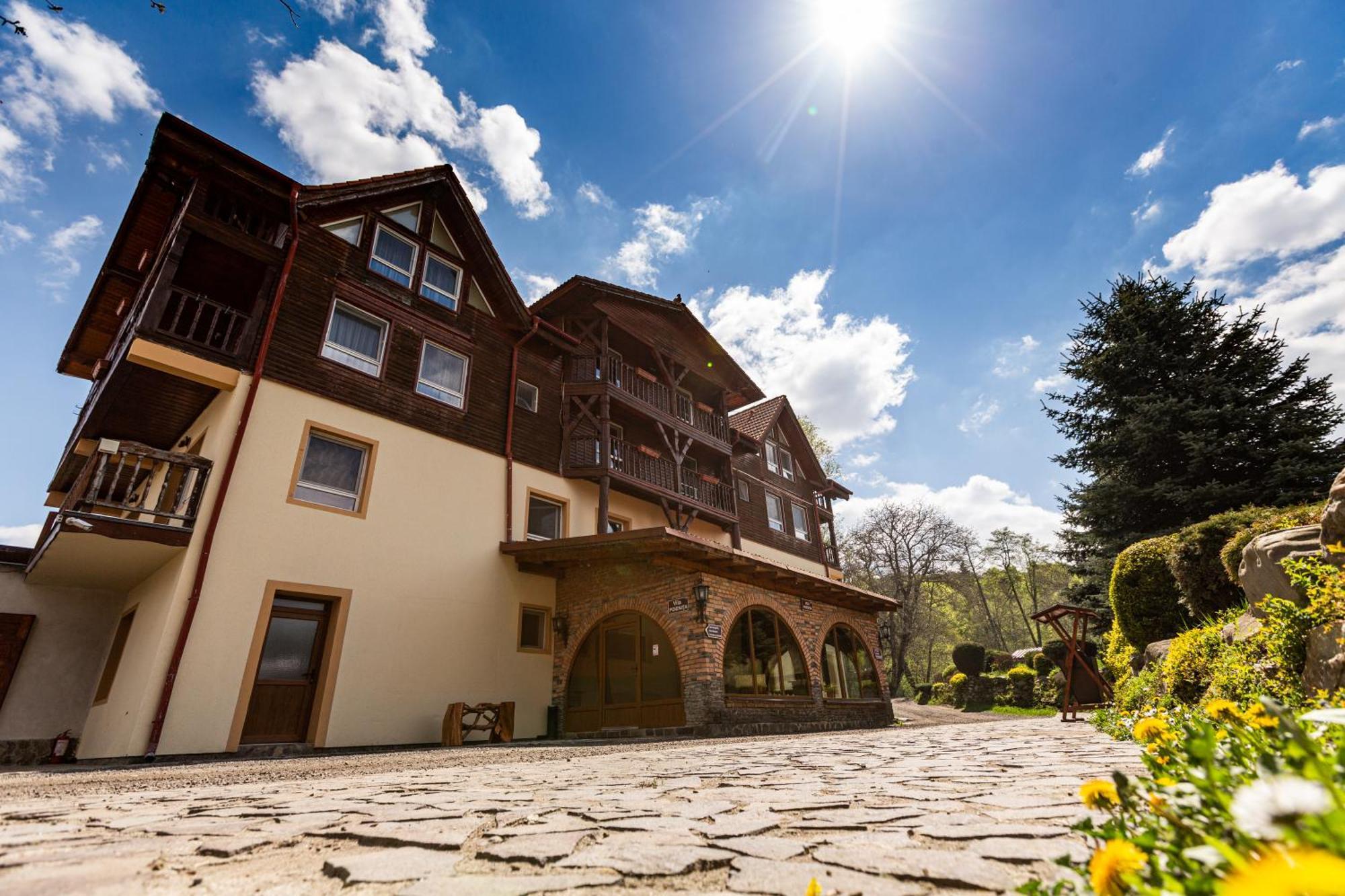 Complex Pastravaria Albota Arpaşu de Sus Exterior foto